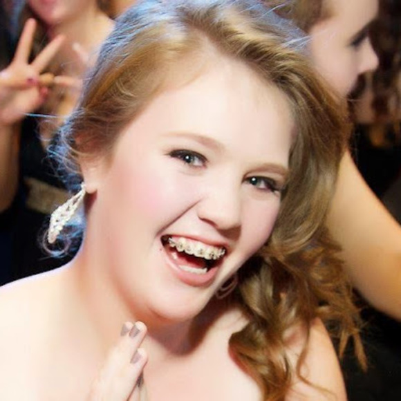 Meet your Posher, Emma - Picture 1 of 1